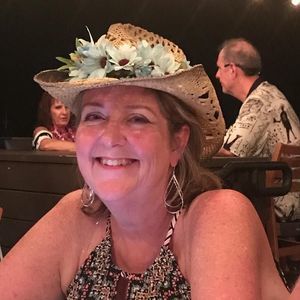 Meet your Posher, Denise